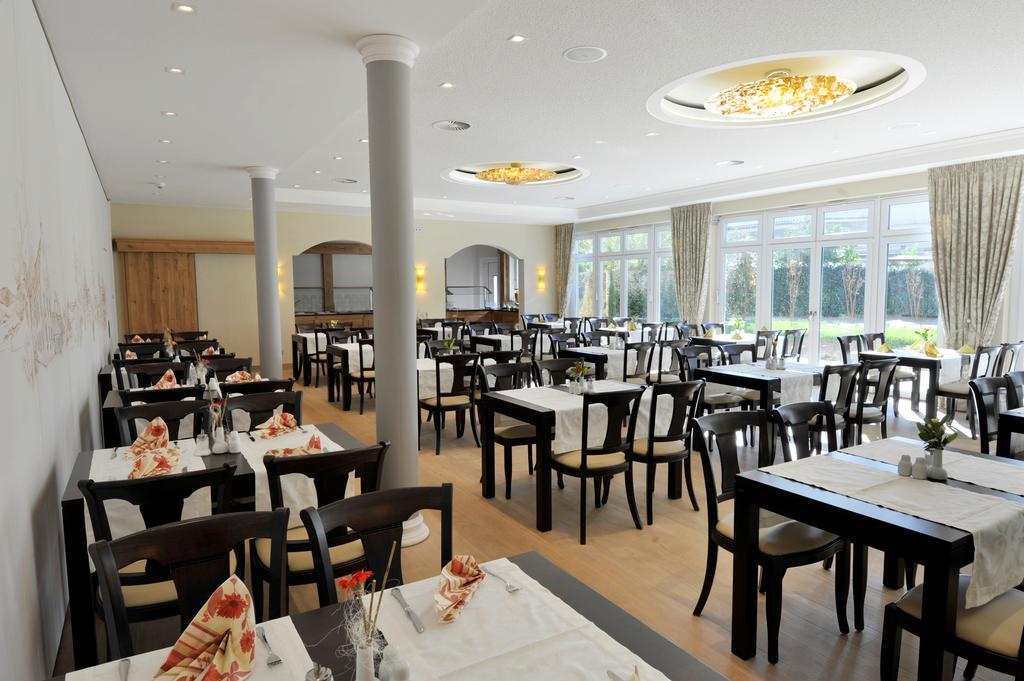 Heuboden Hotel Landhaus Blum أومكيرش المظهر الخارجي الصورة